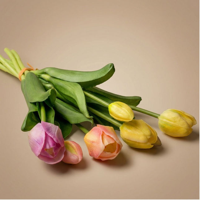 Tulpenstrauß - Sanfter Frühling - ‘Real Touch’ Kunsttulpen - 7 Stiele - 40 cm