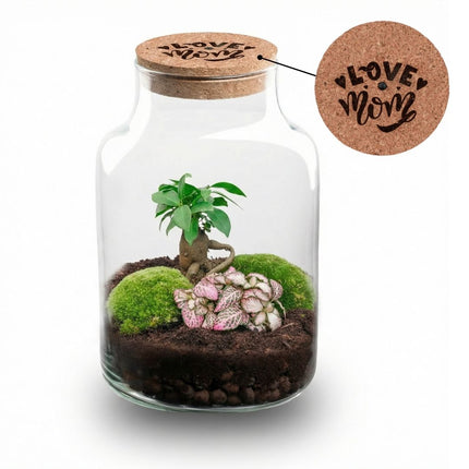 'LOVE MOM' Terrarium Little Milky + gravierter Kork mit Licht - Flaschengarten DIY Set - Ø 17 cm ↑ 25 cm - Muttertag