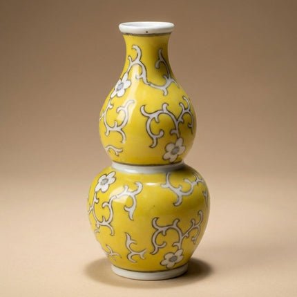 Gelbe Porzellanvase - Ø10 ↑20,5 cm