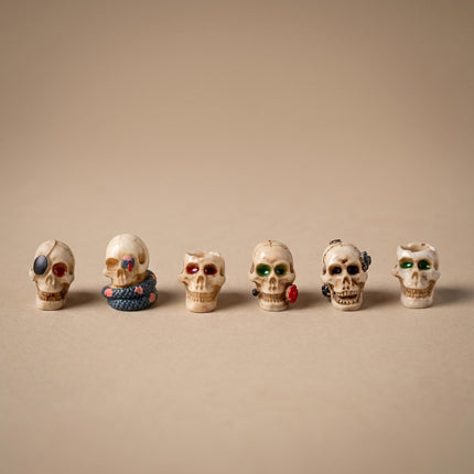 Skulls Gone Wild - 6 Stück - Miniaturfiguren - Ø 1cm ↑ 2cm