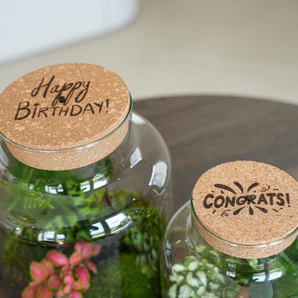 Gravierter LED-Korkdeckel – ‘HAPPY BIRTHDAY’ – Eigener Text möglich – In 3 Größen